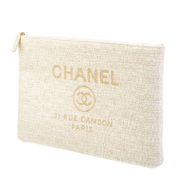 CHANEL Handbags - Chanel Deauville O-Case